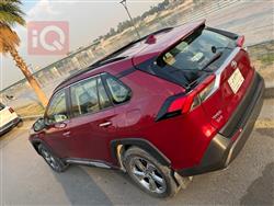 تۆیۆتا ڕاڤ 4